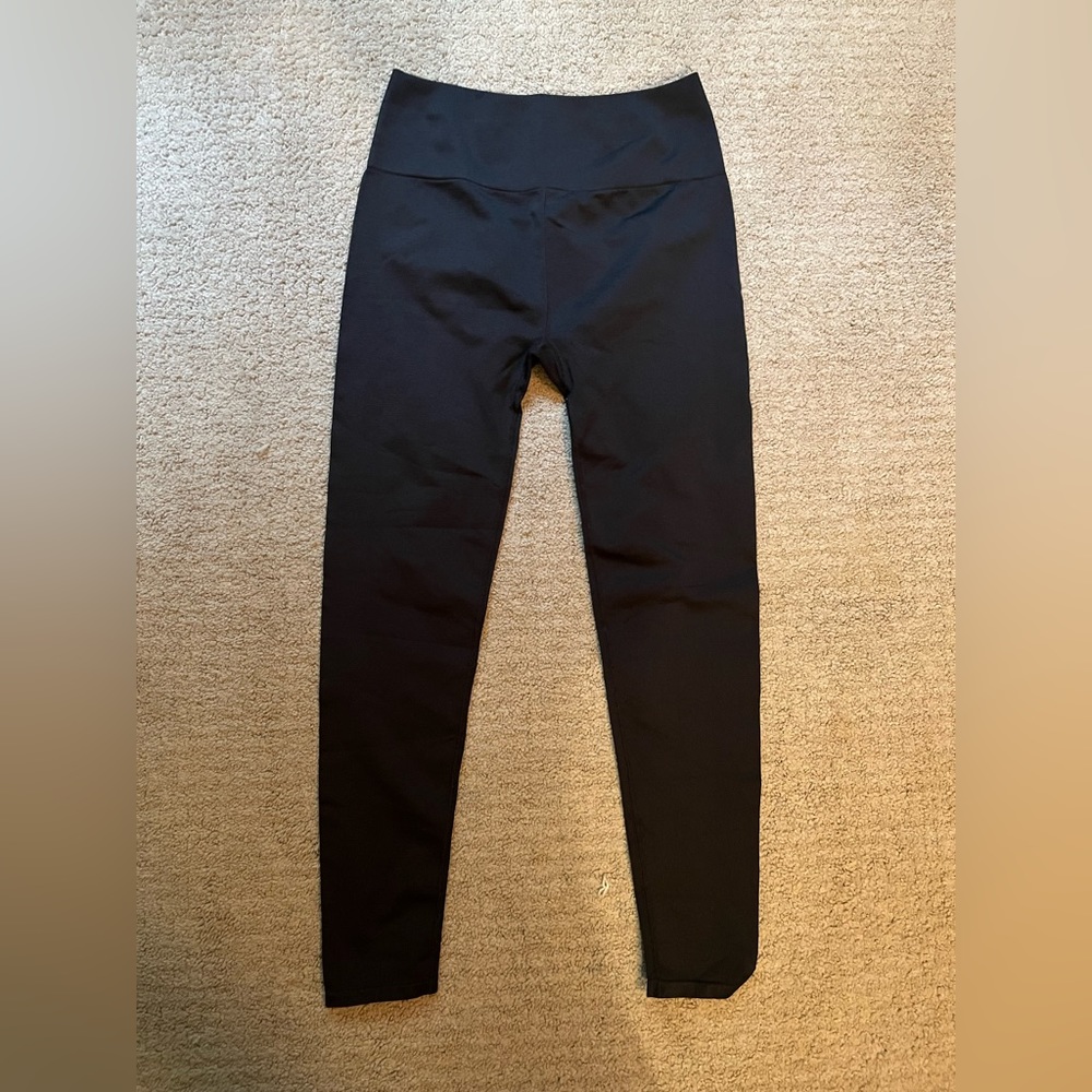 Fabletics black seamless compression leggings, medium